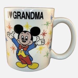 Disney World Mickey Mouse “I Love Grandma” Coffee Mug Cup Castle Epcot Vintage